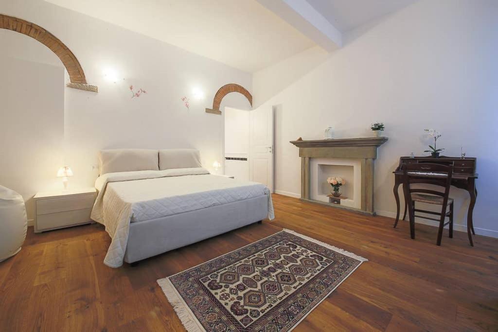 Alfani Charming Florence
